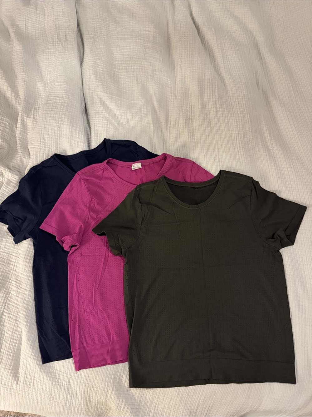 Athleta Women’s Short Sleeve Tees in Green, Fuchsia & Navy